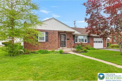 1822 Elmwood Drive, Whitehall Township, PA 18052 - Photo 3