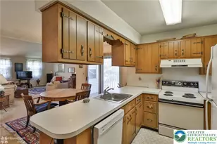 102 Drift Ct, Bethlehem City, PA 18020 - Photo 9