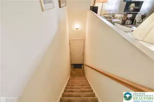 102 Drift Ct, Bethlehem City, PA 18020 - Photo 3