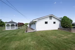 4420 N Sunset Dr, Upper Saucon Township, PA 18036 - Photo 5