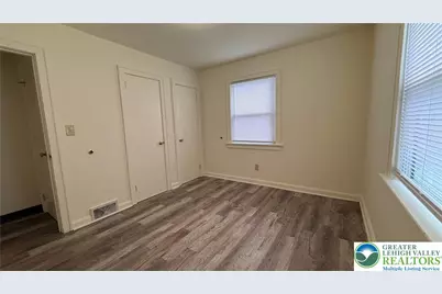 1946 Pen Argyl Road, Plainfield Township, PA 18072 - Photo 5