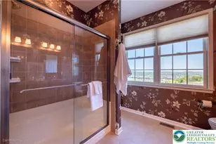 290 Inverness Cir, Williams Township, PA 18042 - Photo 15