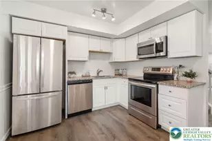 22 E Emaus Ave, Allentown City, PA 18103 - Photo 7