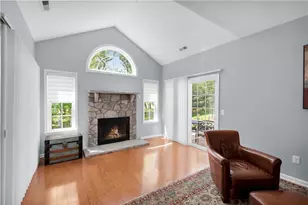 1011 Resolution Dr, Bethlehem City, PA 18017 - Photo 11
