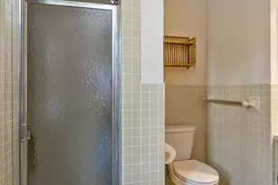 2838 Edgemont Dr, Salisbury Township, PA 18103 - Photo 25