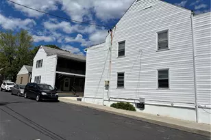 435 Main St, Pen Argyl Boro, PA 18072 - Photo 7