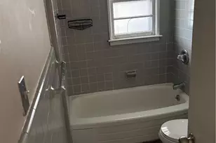 435 Main St, Pen Argyl Boro, PA 18072 - Photo 15