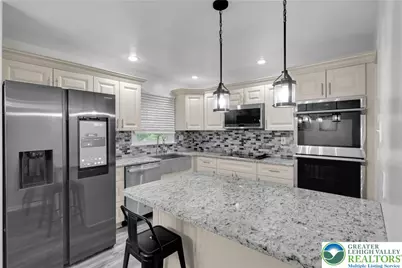 2727 Queen, Palmer Twp, PA 18045 - Photo 5