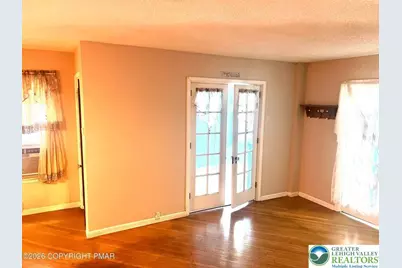 111 W Broadway, Jim Thorpe, PA 18229 - Photo 5