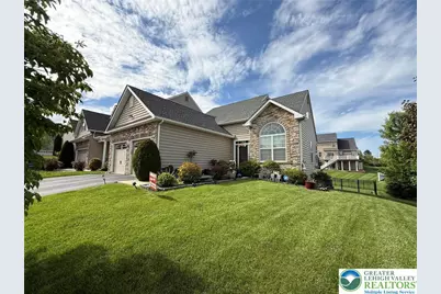835 Holly Blue Way, Upper Macungie Township, PA 18031 - Photo 5