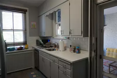 76 W Market Street, Bethlehem, PA 18018 - Photo 3