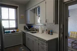 76 W Market St, Bethlehem, PA 18018 - Photo 3