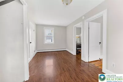 33 West Street, Bloomsbury, NJ 08804 - Photo 9