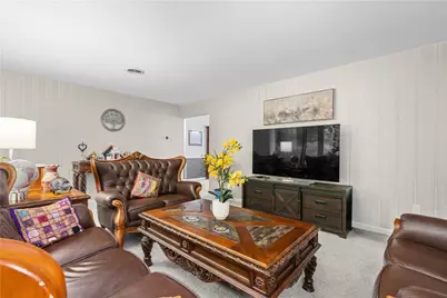 5547 Roosevelt Street, Whitehall Township, PA 18052 - Photo 15