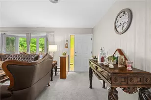 5547 Roosevelt St, Whitehall Township, PA 18052 - Photo 11