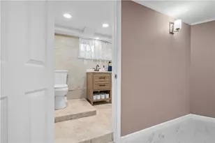 5547 Roosevelt St, Whitehall Township, PA 18052 - Photo 59