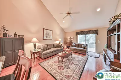 300 Park Ridge Drive, Easton, PA 18040 - Photo 11