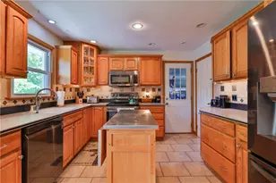 5380 Colony Dr, East Allen Township, PA 18017 - Photo 15
