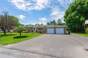 579 Cherry Rd, Lehigh Township, PA 18067 - Photo 3