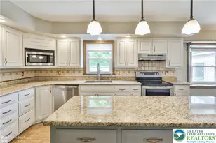 4074 Old Sentry Rd, South Whitehall Township, PA 18104 - Photo 13