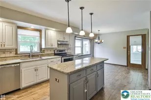 4074 Old Sentry Rd, South Whitehall Township, PA 18104 - Photo 15