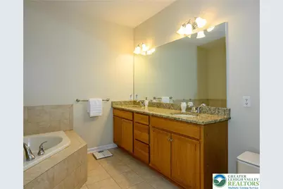 6515 Betsy Ross Circle, Bethlehem City, PA 18017 - Photo 25