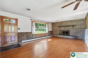 2224 Sunset Ln, Fountain Hill Boro, PA 18015 - Photo 9