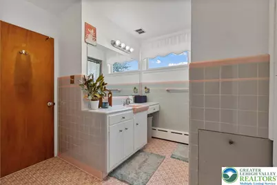30 N 37th Street, South Whitehall Township, PA 18104 - Photo 23