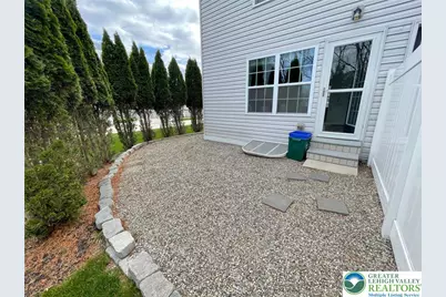 304 Central Park Avenue, Bethlehem City, PA 18018 - Photo 17