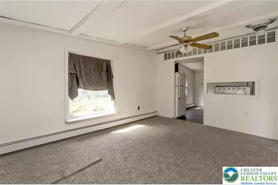 310 W Patterson Street, Lansford, PA 18232 - Photo 9