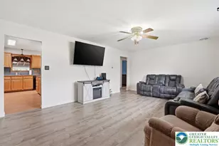 939 E Lynnwood St, Salisbury Township, PA 18103 - Photo 7
