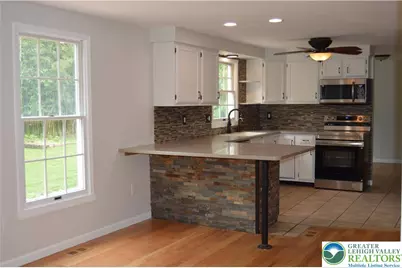 100 Rose Court, Glendon, PA 18042 - Photo 9