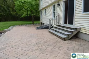 100 Rose Ct, Glendon Boro, PA 18042 - Photo 5