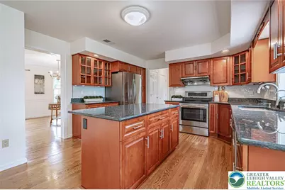 1050 Treeline Drive, Lower Macungie Township, PA 18103 - Photo 19