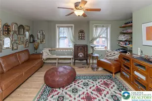 21 N 2nd St, Easton, PA 18042 - Photo 3