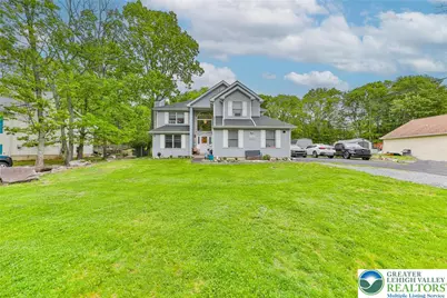 4608 W Pine Ridge Drive, Bushkill, PA 18324 - Photo 5