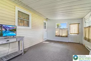 1077 Oakhurst Dr, Slatington Boro, PA 18080 - Photo 11