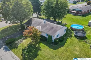 1077 Oakhurst Dr, Slatington Boro, PA 18080 - Photo 13
