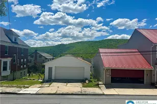 414 Center Ave, Jim Thorpe Boro, PA 18229 - Photo 5