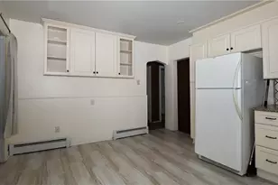 172 Harrison St, Emmaus Boro, PA 18049 - Photo 7