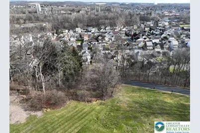 5339 Hillside Avenue, Whitehall Township, PA 18052 - Photo 3