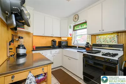 522 E Main Street, Bath Boro, PA 18014 - Photo 9