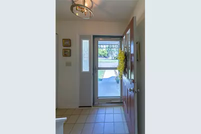 122 Founders Court, Bethlehem Township, PA 18020 - Photo 5