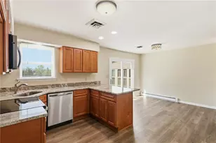 5612 Greens Dr, Lower Macungie Township, PA 18106 - Photo 11