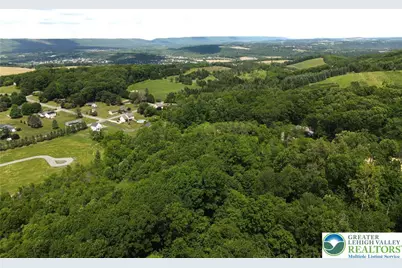 3603 Rip Court, Washington Township, PA 18080 - Photo 5
