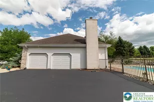 5526 Holiday Dr, Upper Macungie Township, PA 18104 - Photo 3