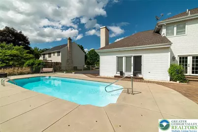 5526 Holiday Drive, Upper Macungie Township, PA 18104 - Photo 15