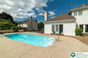 5526 Holiday Dr, Upper Macungie Township, PA 18104 - Photo 15