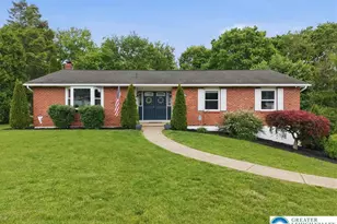 9 Stonecroft Dr, Easton, PA 18045 - Photo 1