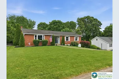 9 Stonecroft Drive, Easton, PA 18045 - Photo 3